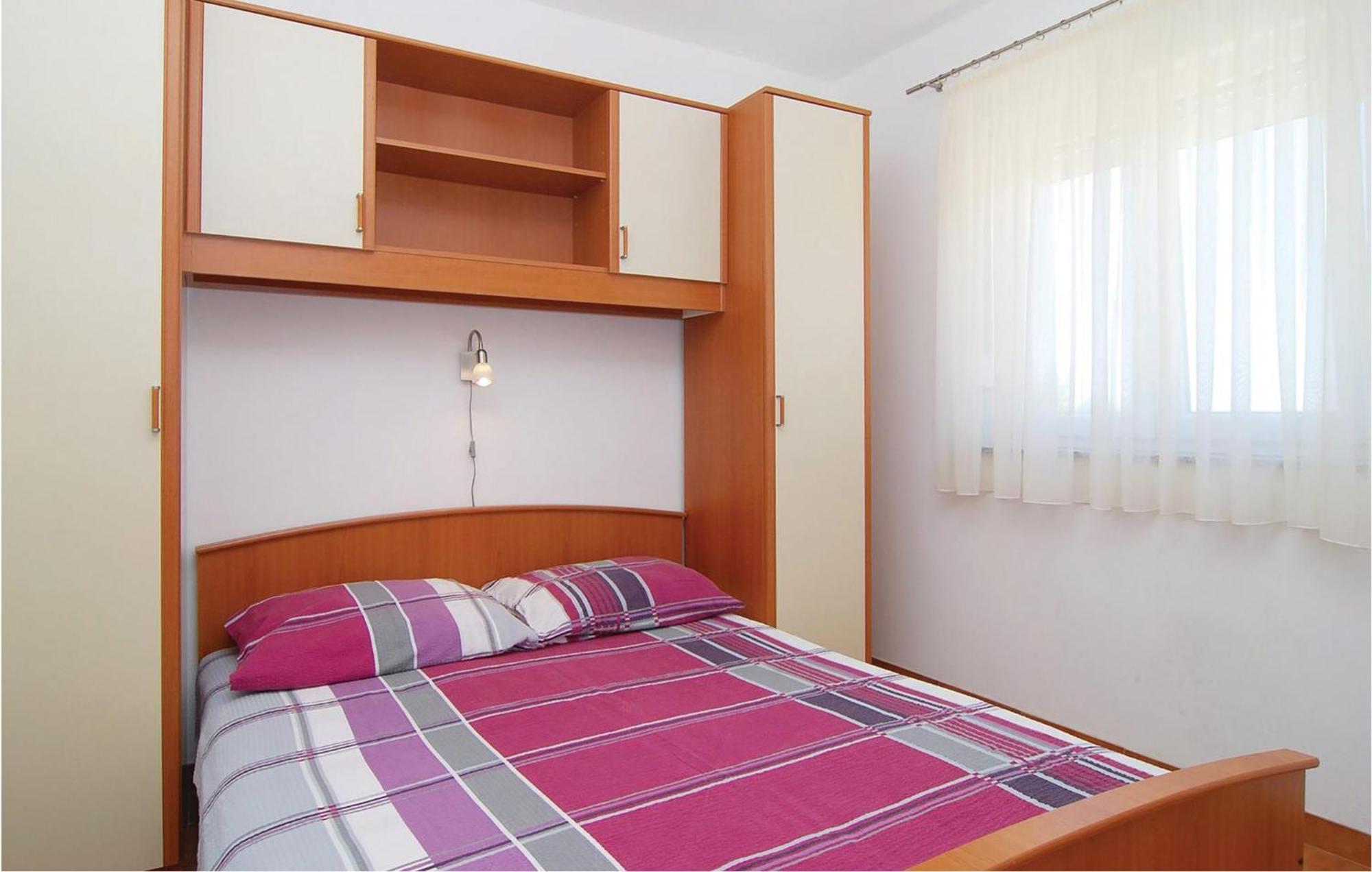 2 Bedroom Nice Apartment In Vir Zewnętrze zdjęcie
